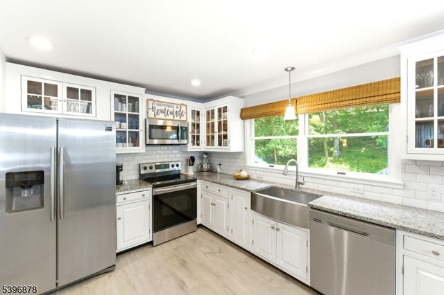 15 Glenn Terrace, Fredon Twp., NJ 07860