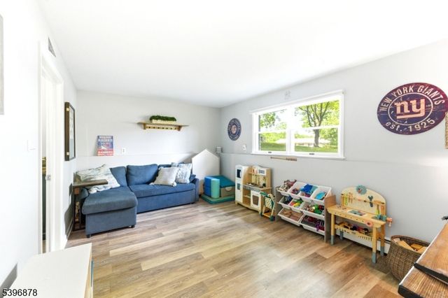 15 Glenn Terrace, Fredon Twp., NJ 07860