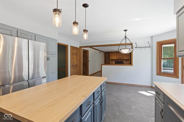 8090 Bowline Drive, Indianapolis, IN 46236