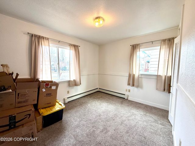 6530 E 9th Avenue, Anchorage, AK 99504