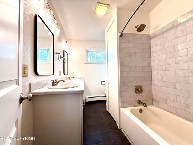 6530 E 9th Avenue, Anchorage, AK 99504