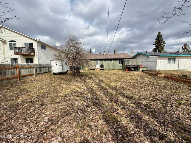6530 E 9th Avenue, Anchorage, AK 99504
