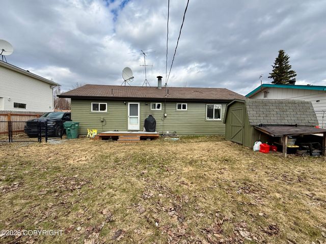 6530 E 9th Avenue, Anchorage, AK 99504