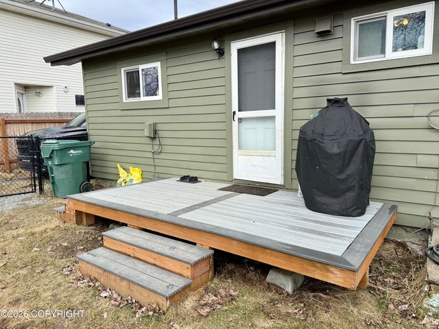 6530 E 9th Avenue, Anchorage, AK 99504