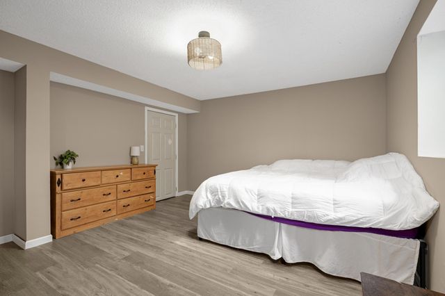 814 Fireside Drive, Apple Valley, MN 55124