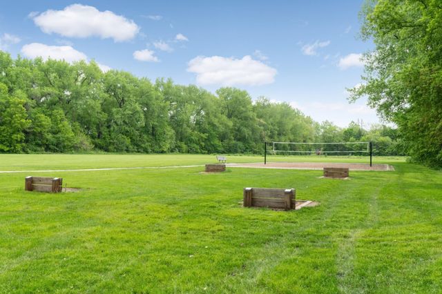 814 Fireside Drive, Apple Valley, MN 55124