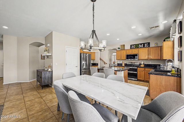 3279 E HOPKINS Road, Gilbert, AZ 85295