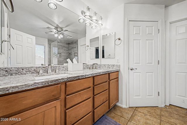 3279 E HOPKINS Road, Gilbert, AZ 85295