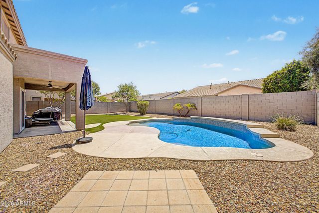 3279 E HOPKINS Road, Gilbert, AZ 85295