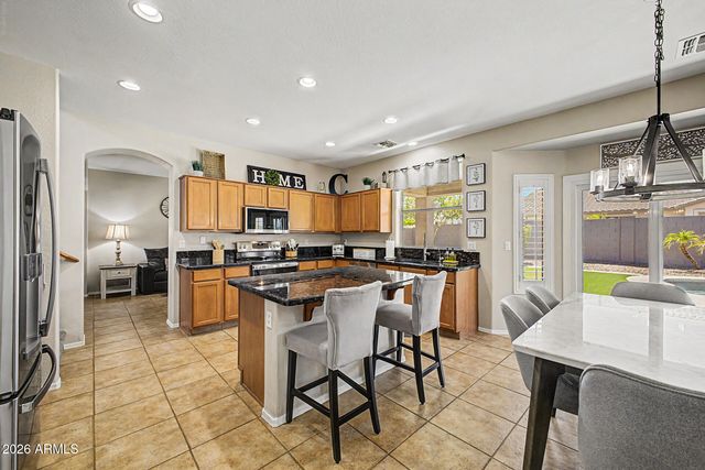 3279 E HOPKINS Road, Gilbert, AZ 85295