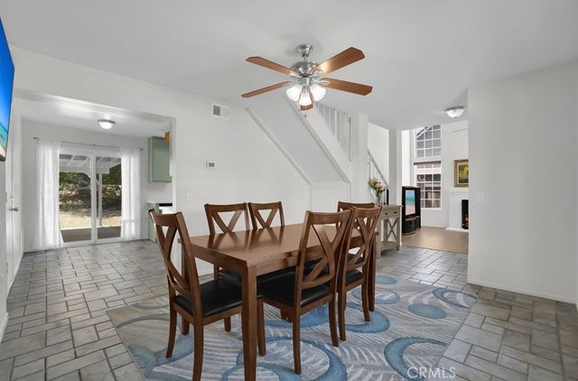 1712 Woodbridge, Palmdale, CA 93550