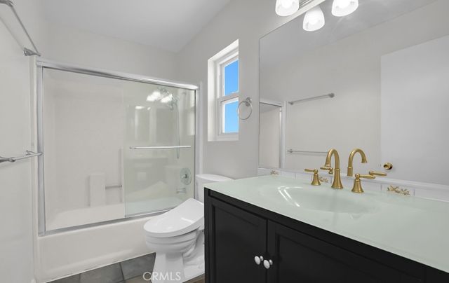 1712 Woodbridge, Palmdale, CA 93550
