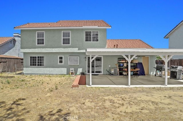 1712 Woodbridge, Palmdale, CA 93550