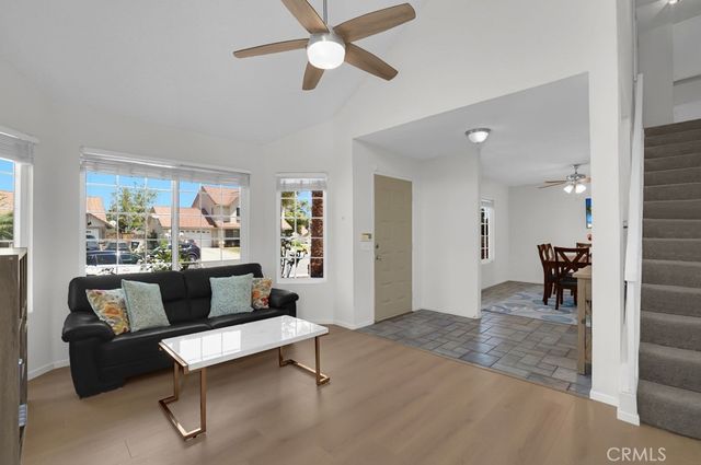 1712 Woodbridge, Palmdale, CA 93550