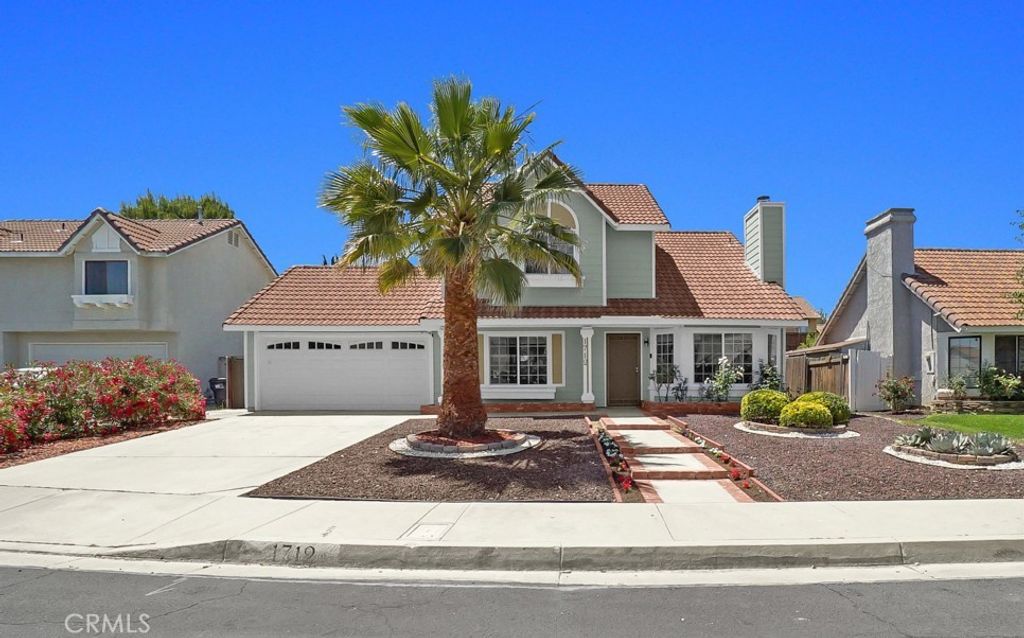 1712 Woodbridge, Palmdale, CA 93550