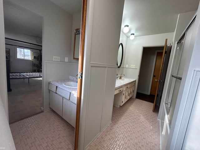228 Indian Road, Pennfield, MI 49017