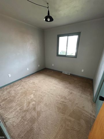 228 Indian Road, Pennfield, MI 49017