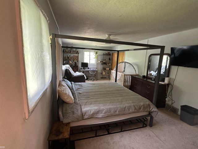 228 Indian Road, Pennfield, MI 49017