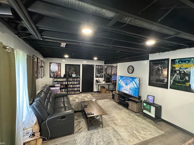 228 Indian Road, Pennfield, MI 49017