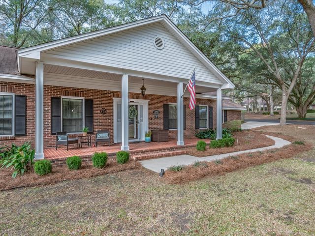 3704 Danesborough Drive, Tallahassee, FL 32303