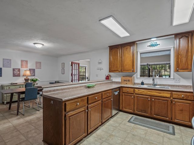 3704 Danesborough Drive, Tallahassee, FL 32303