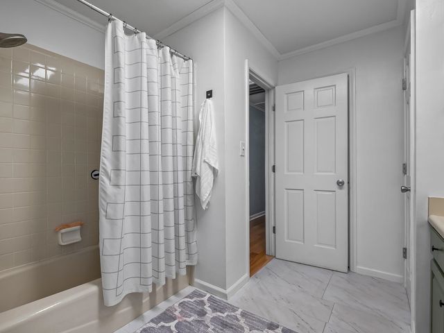 3704 Danesborough Drive, Tallahassee, FL 32303