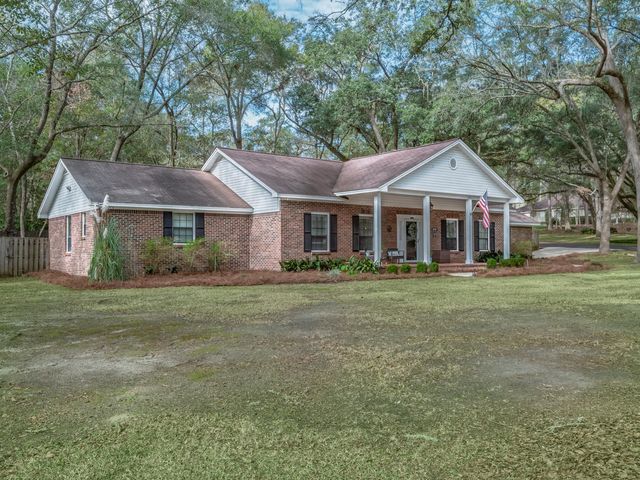 3704 Danesborough Drive, Tallahassee, FL 32303
