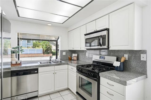 17 Jasmine Creek, Laguna Hills, CA 92653