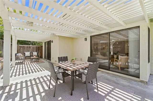 17 Jasmine Creek, Laguna Hills, CA 92653