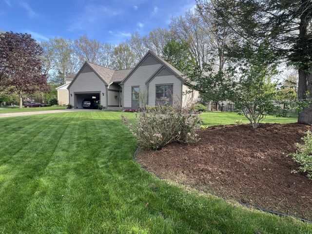 15154 Wildfield Drive, Spring Lake Twp, MI 49456