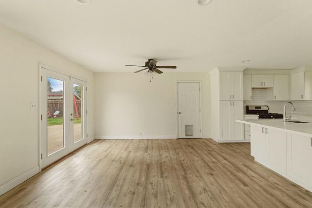 712 Peach St, Lodi, CA 95242