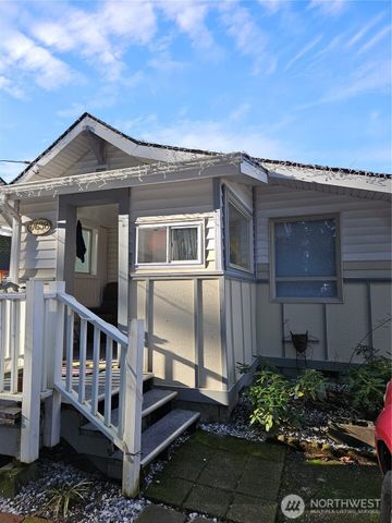 9638 D Street E, Tacoma, WA 98445