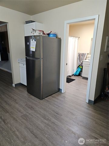 9638 D Street E, Tacoma, WA 98445