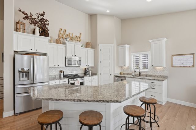 4091 W GREAT NECK DR DR, South Jordan, UT 84009
