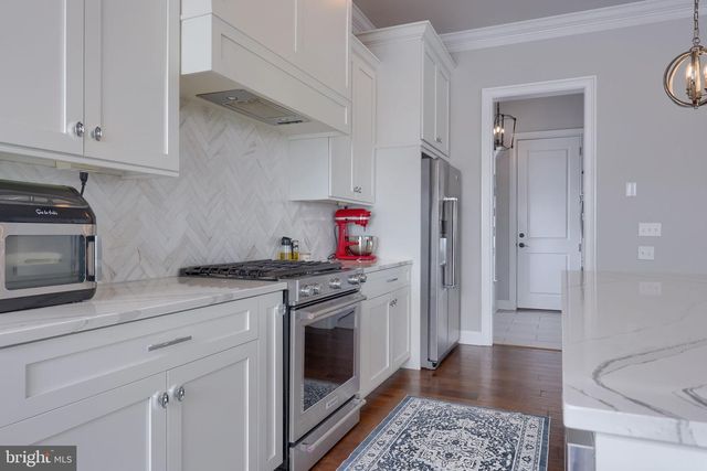 512 E DELP RD, Lancaster, PA 17601