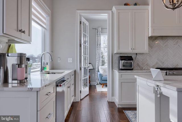512 E DELP RD, Lancaster, PA 17601
