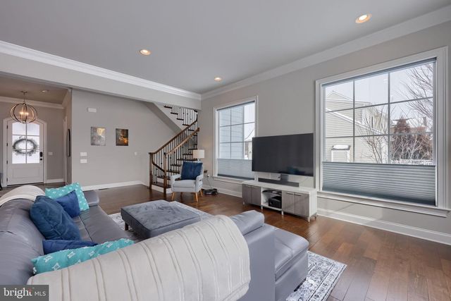 512 E DELP RD, Lancaster, PA 17601