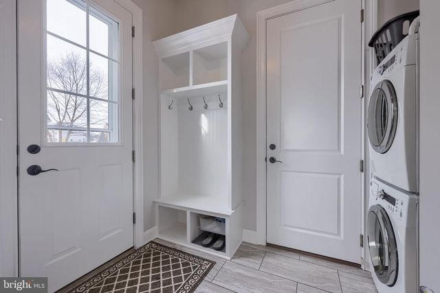 512 E DELP RD, Lancaster, PA 17601