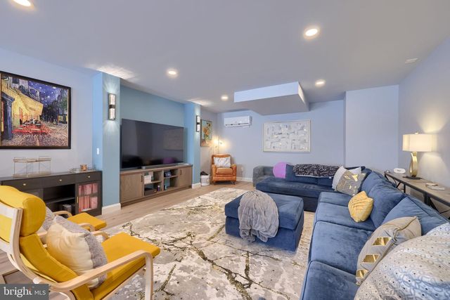 512 E DELP RD, Lancaster, PA 17601
