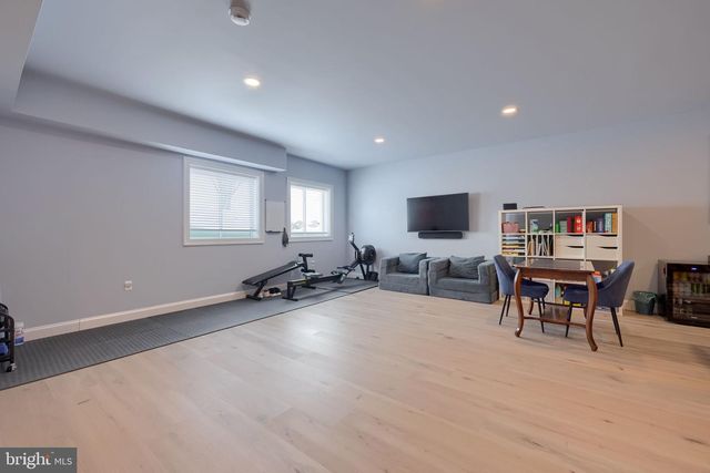 512 E DELP RD, Lancaster, PA 17601
