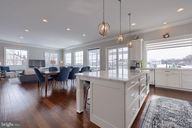 512 E DELP RD, Lancaster, PA 17601
