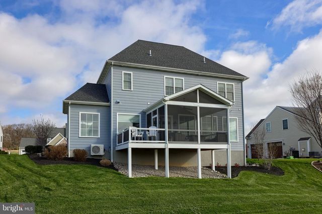 512 E DELP RD, Lancaster, PA 17601