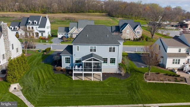 512 E DELP RD, Lancaster, PA 17601