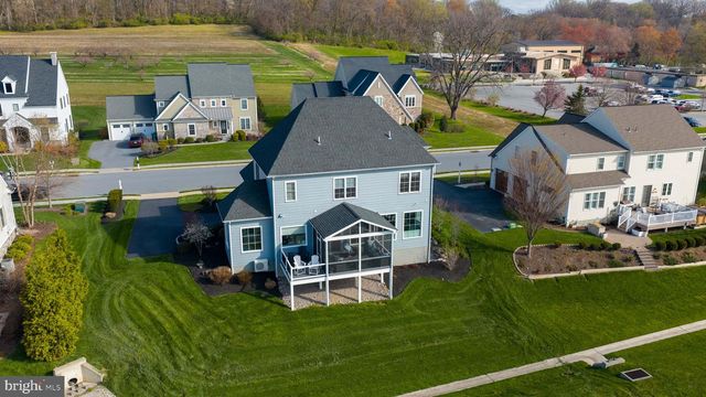 512 E DELP RD, Lancaster, PA 17601