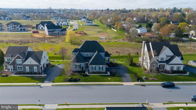 512 E DELP RD, Lancaster, PA 17601