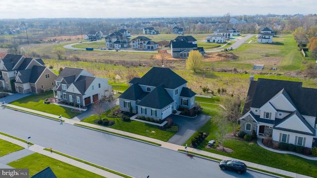 512 E DELP RD, Lancaster, PA 17601