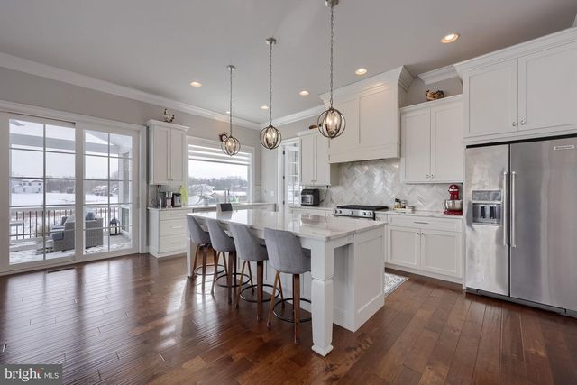 512 E DELP RD, Lancaster, PA 17601