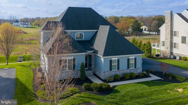 512 E DELP RD, Lancaster, PA 17601