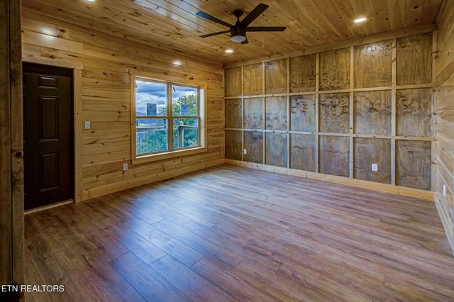 1821 Pinestand Ridge Way, Sevierville, TN 37862