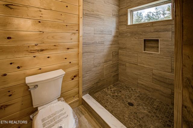 1821 Pinestand Ridge Way, Sevierville, TN 37862